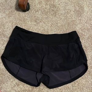 Black camo lululemon shorts